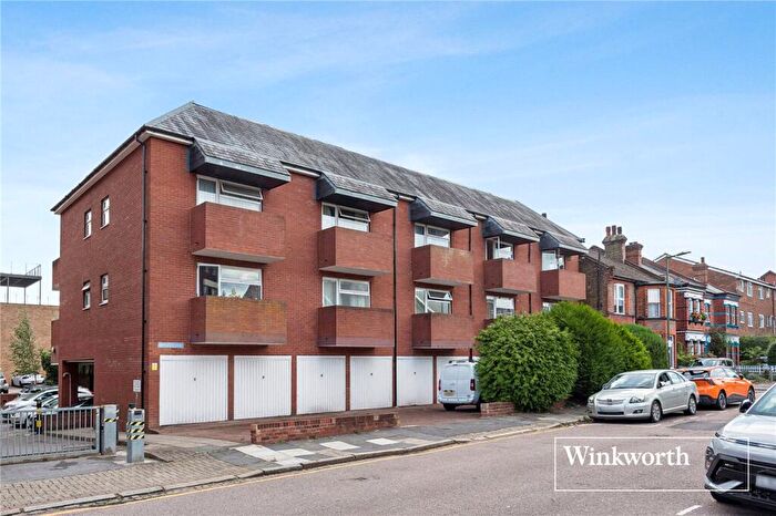 1 Bedroom Apartment For Sale In Dale Grove, North Finchley, London, N12
