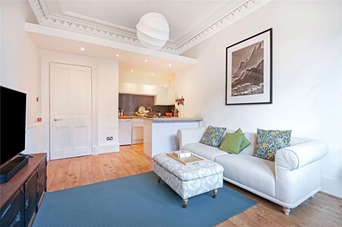 2 Bedroom Flat For Sale In Finlay Drive, Dennistoun, Glasgow, G31