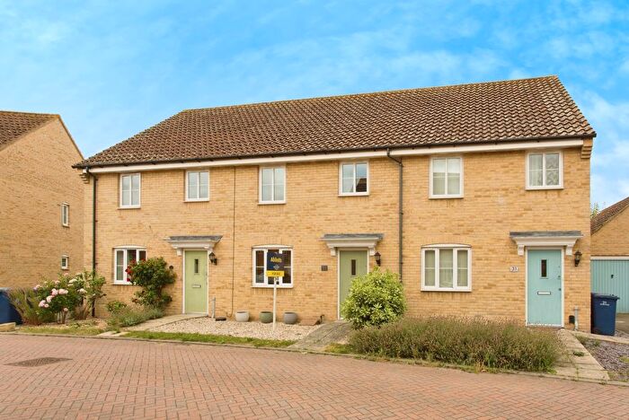 3 Bedroom Terraced House For Sale In Saxon Close, Oakington, Cambridge, Cambridgeshire, CB24