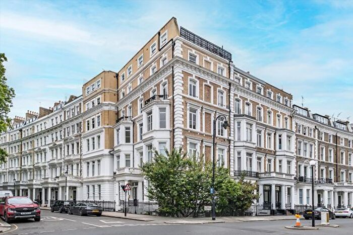 Studio To Rent In Collingham Road, London, SW5