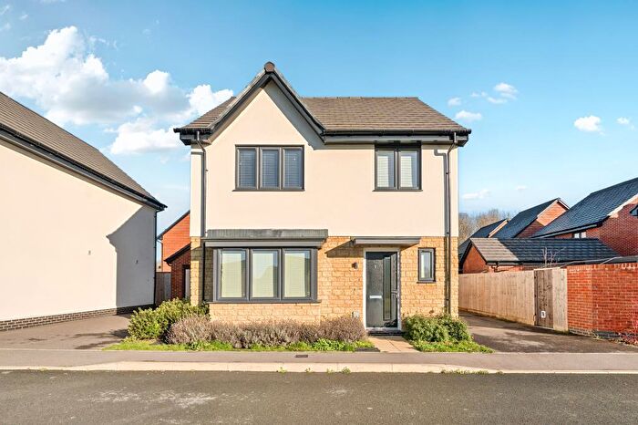 4 Bedroom Detached House To Rent In Granary Close, Witney, OX29