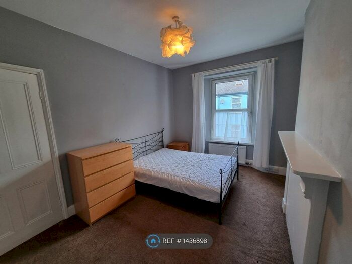 1 Bedroom Flat To Rent In Upton Road, Torquay, TQ1