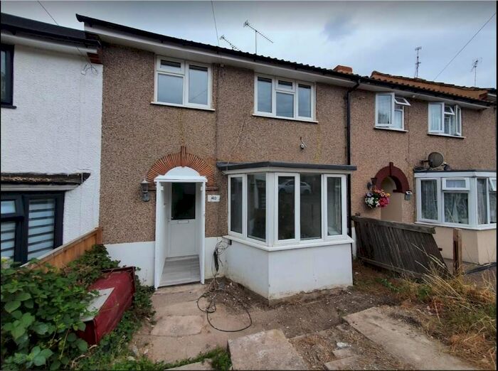 3 Bedroom Terraced House To Rent In Romsey Road, Tilehurst, RG30