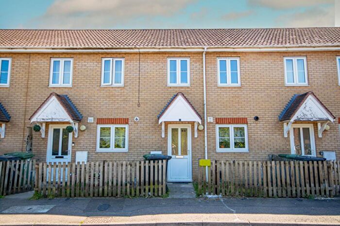 2 Bedroom Terraced House For Sale In Poplar Avenue, Peterborough, PE1