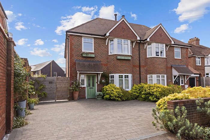 3 Bedroom Semi-Detached House For Sale In Birdham Road, Chichester, PO19