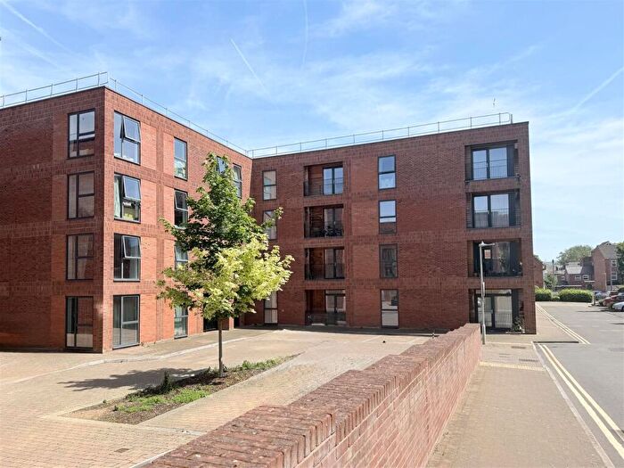 1 Bedroom Flat For Sale In Kiln Close, Gloucester, GL1