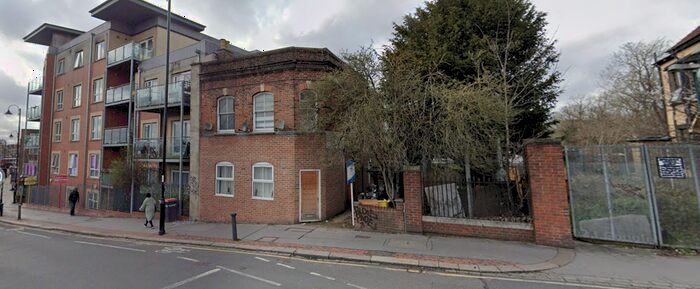 2 Bedroom Maisonette To Rent In High Street, London, SE25