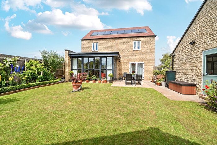 4 Bedroom Detached House For Sale In Jenners Yard, Cricklade, SN6