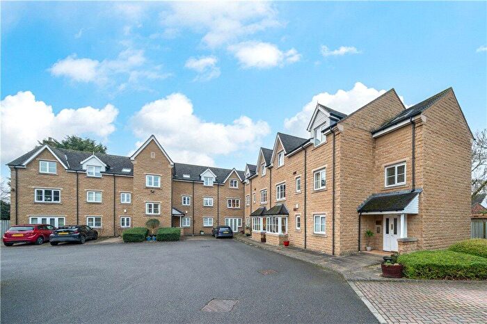 3 Bedroom Apartment For Sale In Farriers Court, Wetherby, West Yorkshire, LS22