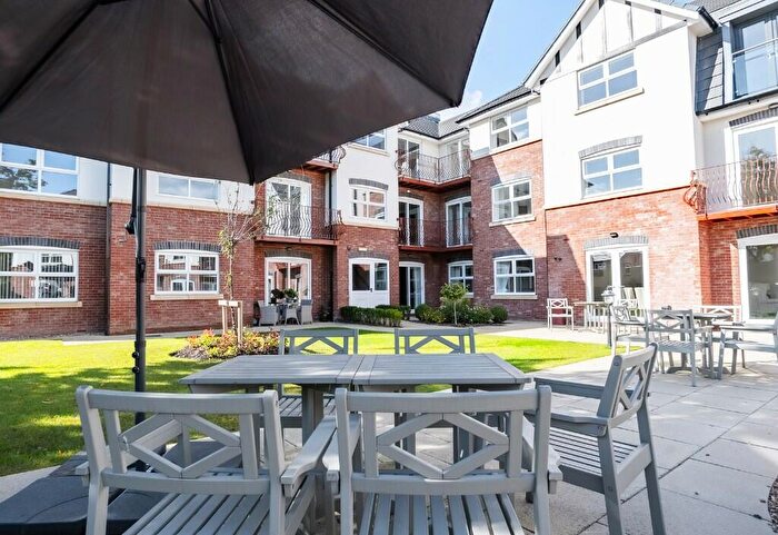 1 Bedroom Retirement Property For Sale In Wilmslow, SK9