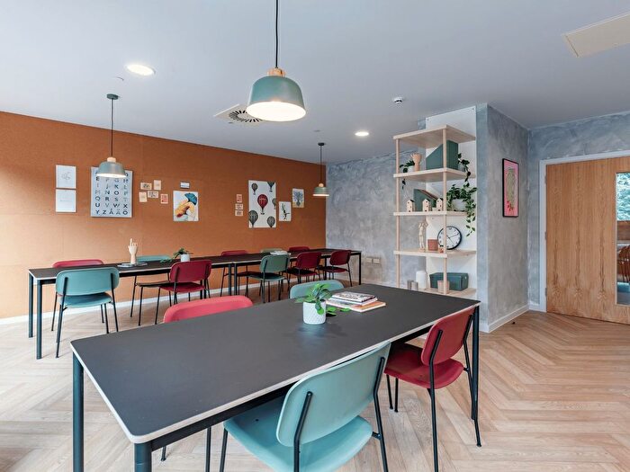 1 Bedroom Studio To Rent In High Street, Swansea, SA1