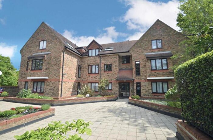 1 Bedroom Apartment To Rent In Bellview Manor, The Oaks, Ruislip, HA4