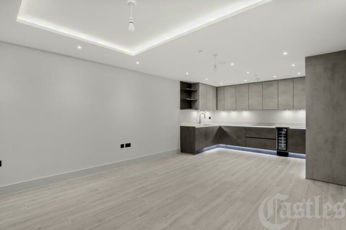 2 Bedroom Apartment To Rent In Berkeley House, Tottenham Lane, Crouch End, N8