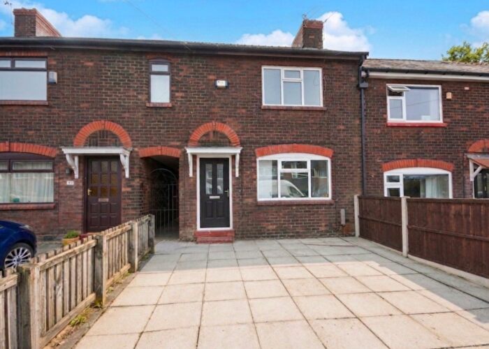 2 Bedroom Terraced House To Rent In Cuckoo Lane, Prestwich, M25