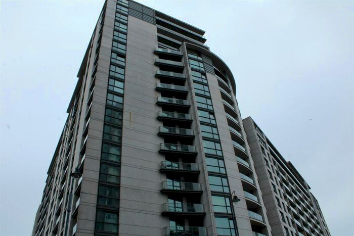 2 Bedroom Flat To Rent In Holiday Street, Centenary Plaza, Birmingham, B1