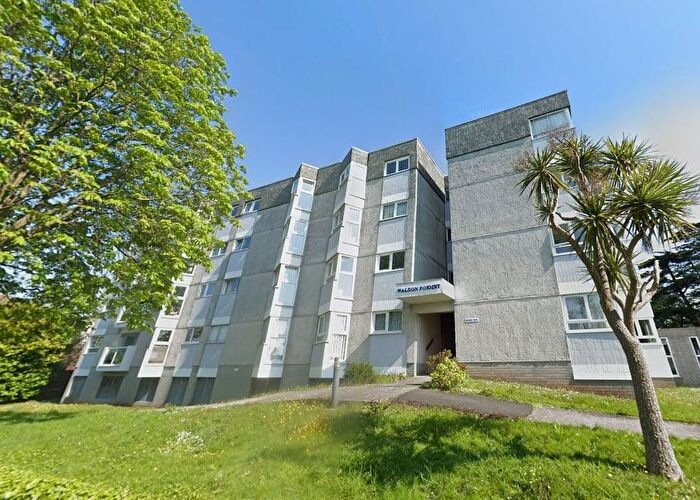 1 Bedroom Flat To Rent In Waldon Point, St. Lukes Road South, Torquay, TQ2