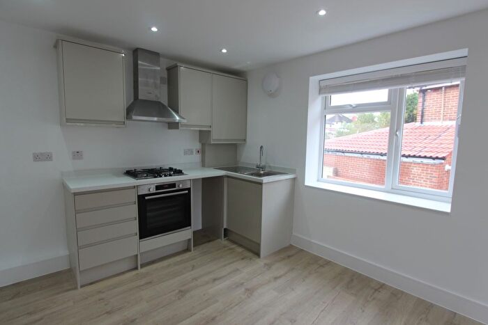 2 Bedroom Flat To Rent In Boxtree Road, Harrow Weald, HA3