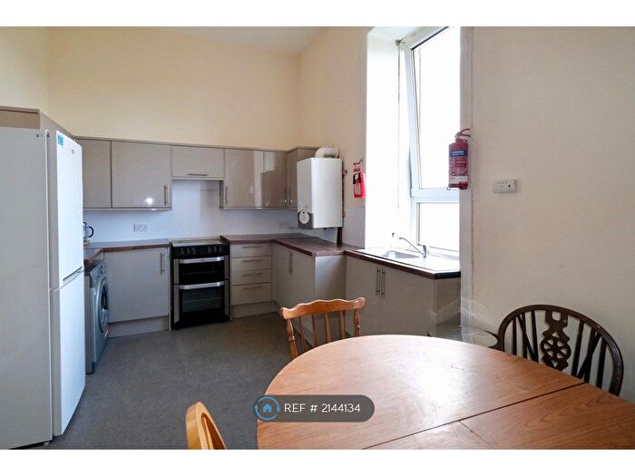 5 Bedroom Flat To Rent In Hill Street, Glasgow, G3