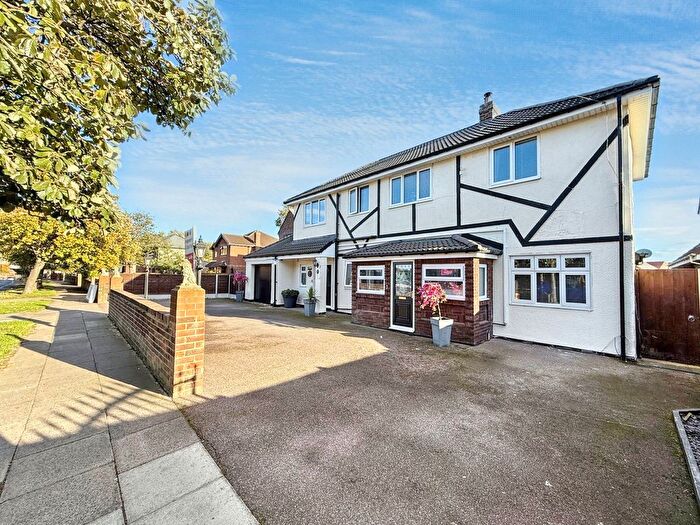 4 Bedroom Detached House For Sale In Seaton Lane, Hartlepool, TS25