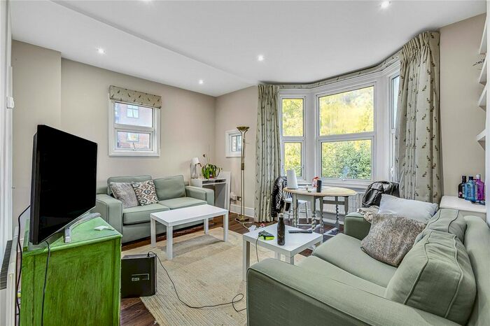 2 Bedroom Flat To Rent In Trevelyan Road, London, SW17