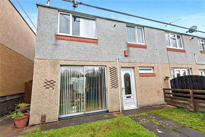 3 Bedroom Terraced House For Sale In Woodbridge Lawn, Leeds, West Yorkshire, LS6