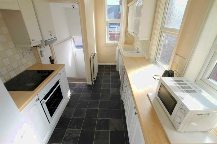 6 Bedroom Maisonette To Rent In Greystoke Avenue, Newcastle Upon Tyne, NE2