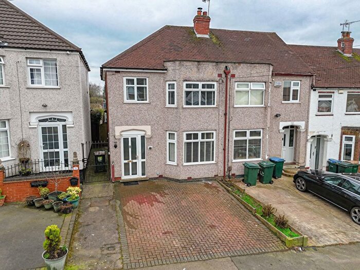 3 Bedroom End Of Terrace House For Sale In Donnington Avenue, Coventry, CV6