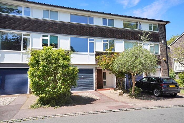 4 Bedroom House For Sale In Pymers Mead, Dulwich, London, SE21