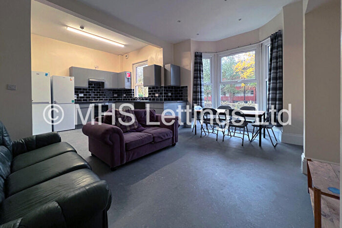 7 Bedroom Terraced House To Rent In Kensington Terrace, Leeds, LS6