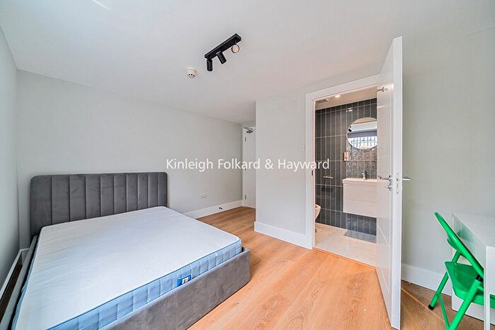 Studio To Rent In Offord Road, London, N1