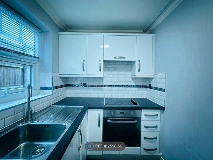 1 Bedroom Flat To Rent In Chapman Road, Fulwood, Preston, PR2