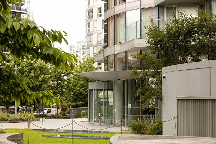 2 Bedroom Apartment To Rent In Charrington Tower, Biscayne Avenue, Canary Wharf, London, E14