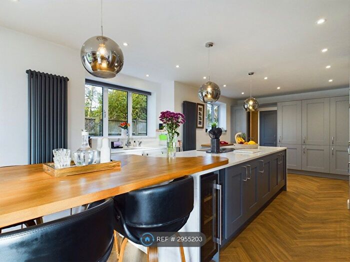 5 Bedroom Detached House To Rent In Meadow View, Ufford, Stamford, PE9