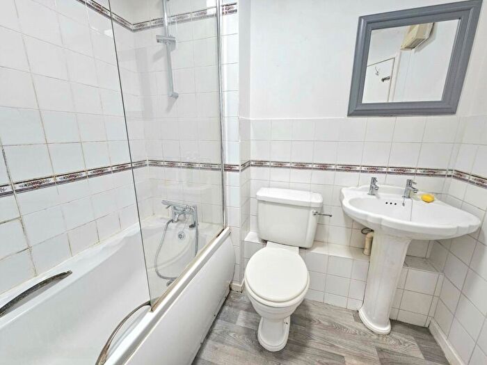 1 Bedroom Apartment To Rent In Milton Court, Cross Road, Chadwell Heath, Romford, RM6