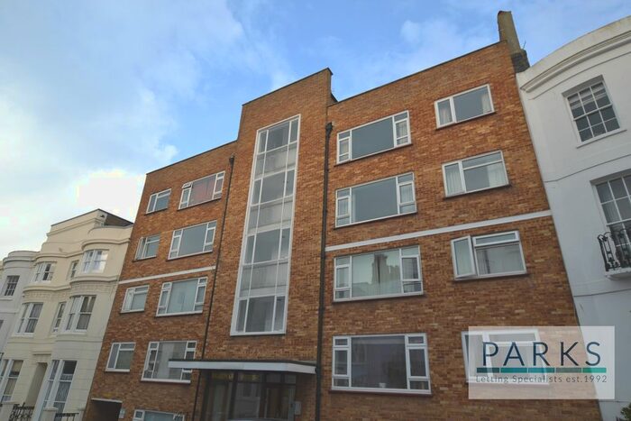 2 Bedroom Flat To Rent In Braemar House, Norfolk Road, Brighton, East Sussex, BN1