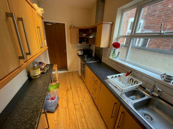 4 Bedroom Terraced House To Rent In Stuart Street, Leicester, LE3