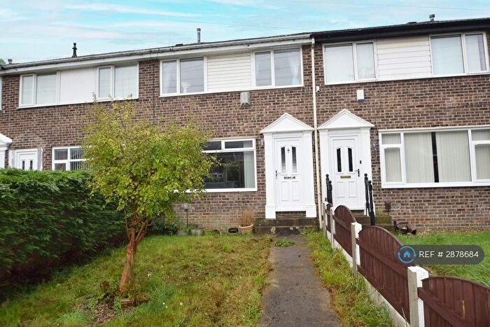3 Bedroom Terraced House To Rent In Moorside Mews, Bradford, BD2
