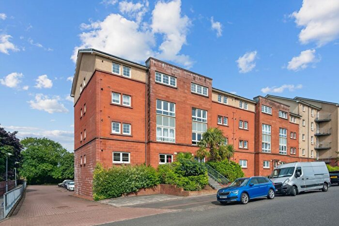 2 Bedroom Flat To Rent In Dinmont Road, Shawlands, Glasgow, G41