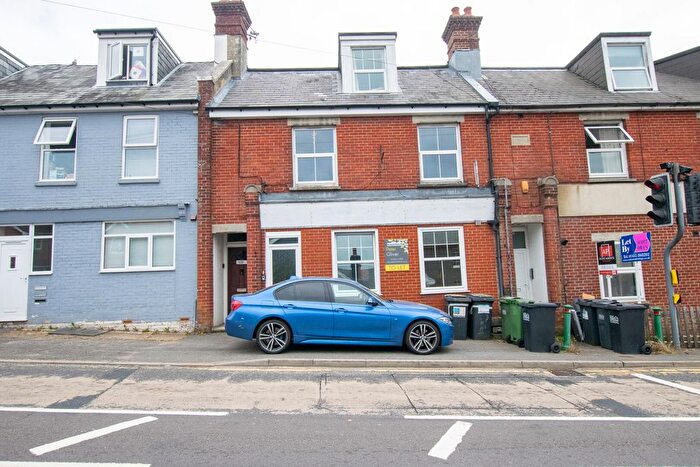 2 Bedroom Flat To Rent In Hailsham Road, Heathfield, TN21