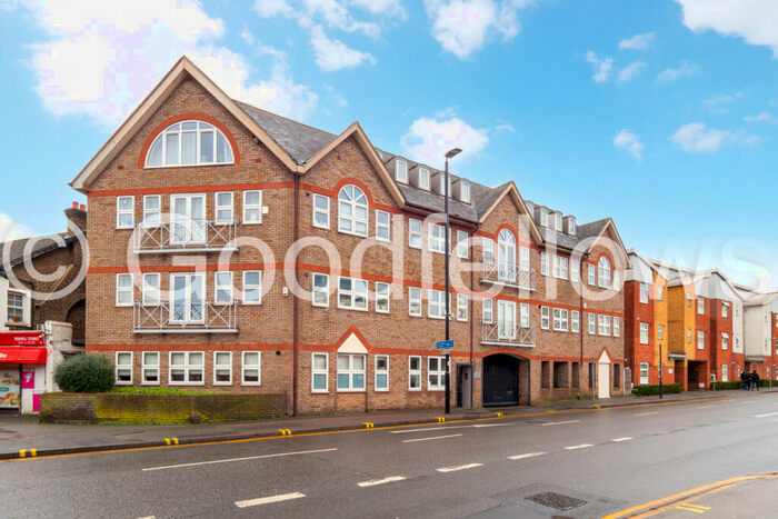 2 Bedroom Apartment To Rent In Throwley Way, Sutton, Surrey, SM1