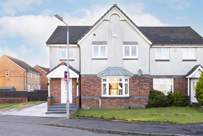 4 Bedroom Semi Detached House For Sale In Brookfield Drive, Glasgow, G33