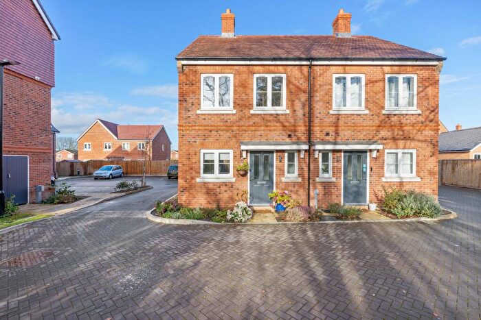 2 Bedroom Semi-Detached House To Rent In Headley Way, Ash, Aldershot, GU12