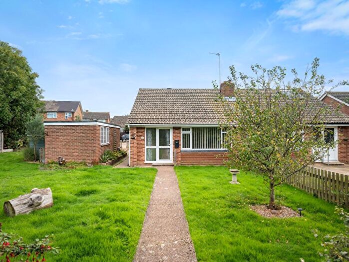 2 Bedroom Bungalow To Rent In Hamelsham Court, Hailsham, BN27