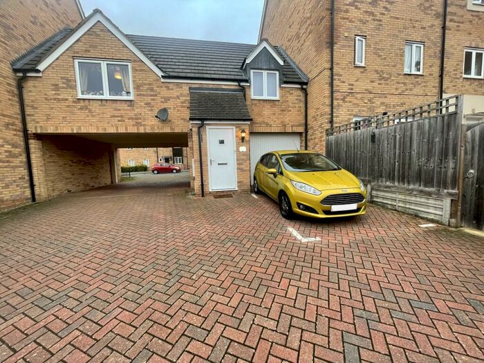 2 Bedroom Apartment To Rent In Fonda Meadows, Oxley Park, Milton Keynes, MK4