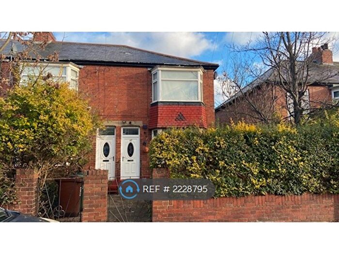 2 Bedroom Flat To Rent In Heaton, Newcastle Upon Tyne, NE6