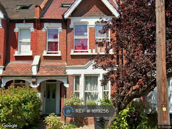 3 Bedroom Maisonette To Rent In Penwortham Road, London, SW16