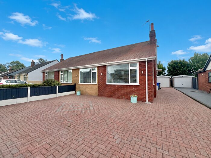 2 Bedroom Bungalow For Sale In Berwick Avenue, Cleveleys, FY5