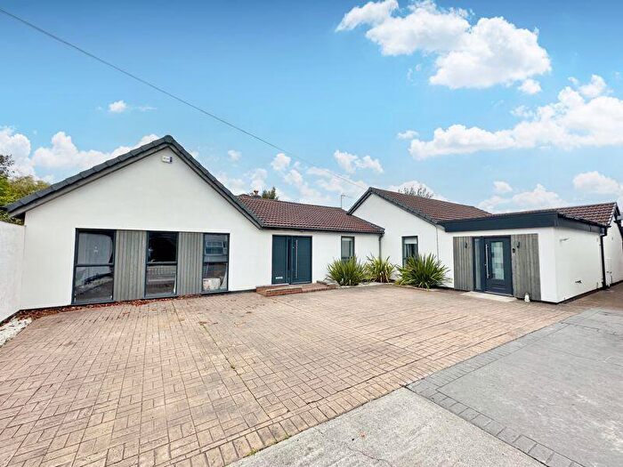 4 Bedroom Detached Bungalow For Sale In Manor Drive, Upton, Wirral, CH49