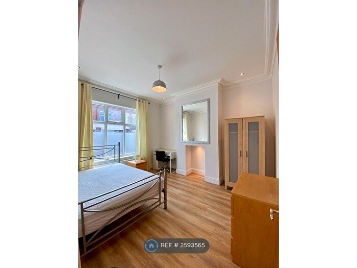 7 Bedroom Terraced House To Rent In Clarendon Park Road, Leicester, LE2