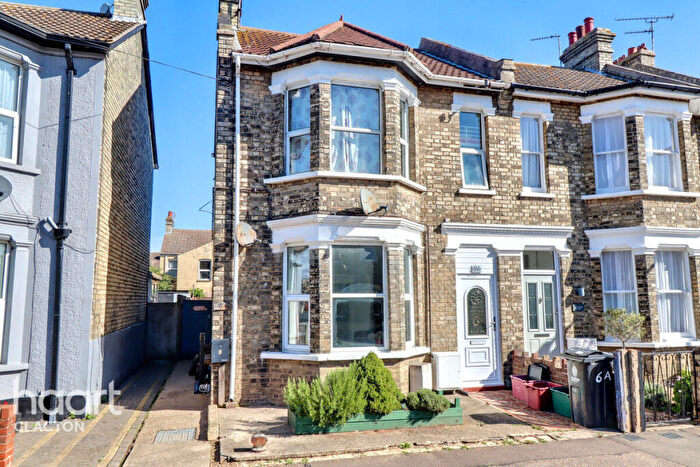 2 Bedroom Flat For Sale In Meredith Road, Clacton-On-Sea, CO15